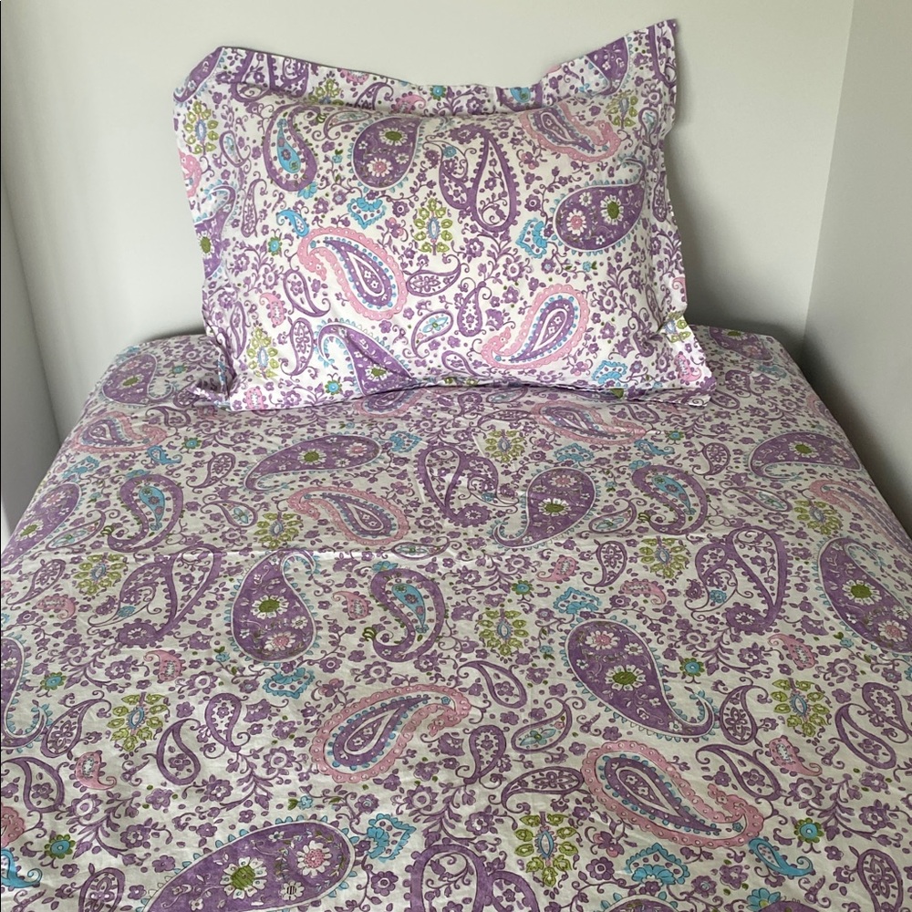 Pottery Barn Kids Brooklyn Twin Bedding Set - Picture 2 of 4